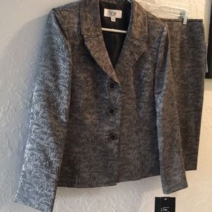 House of Style pewter 2pc suit NWT 12p